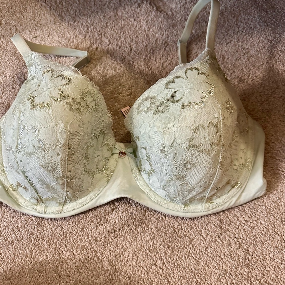 VS 34DDD- Mint Green Lined Demi Bra